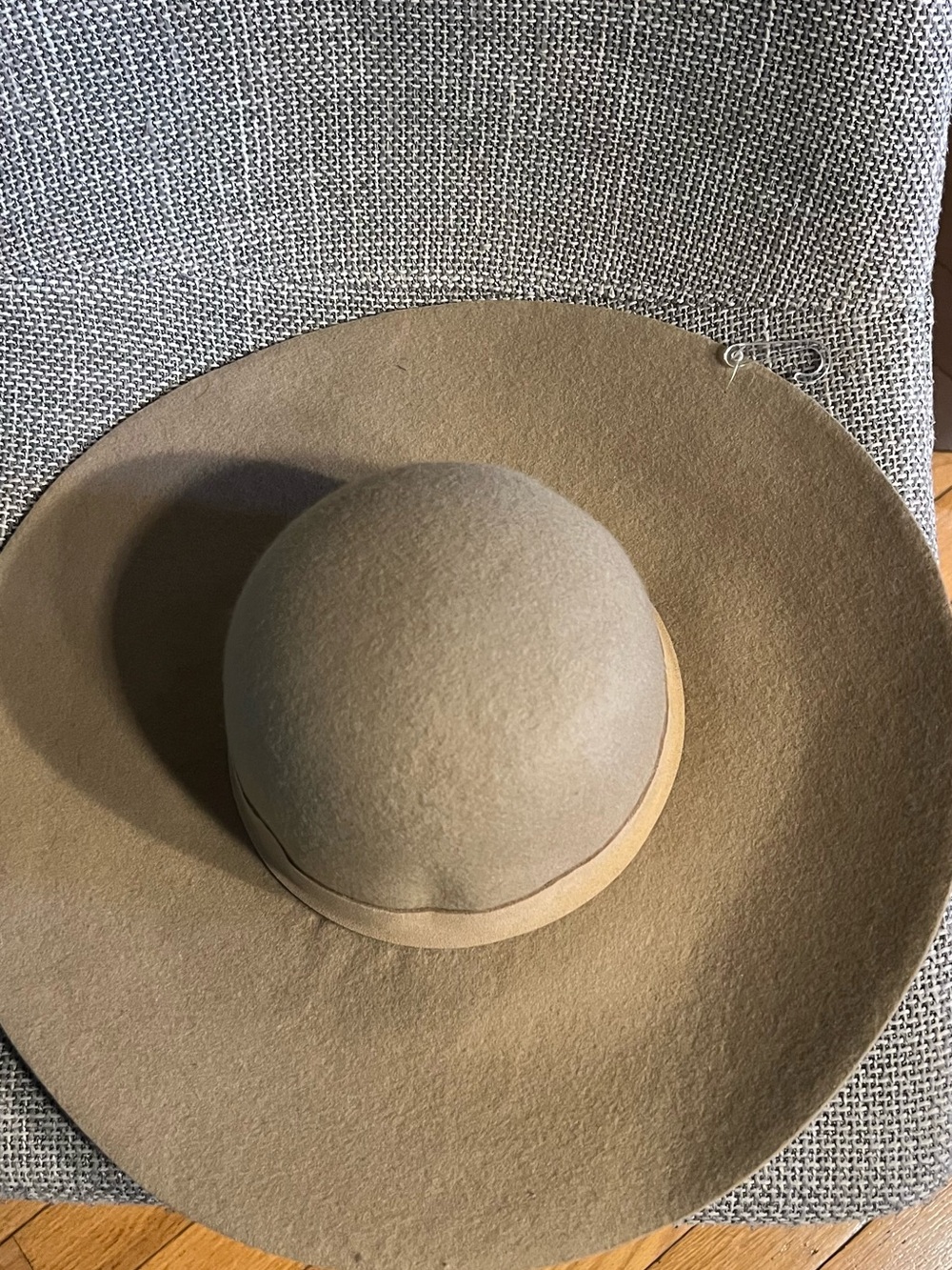 Nine West Wide-Brim Felt Hat in Taupe